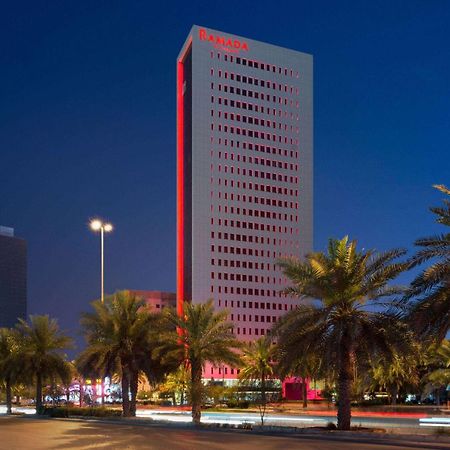 Ramada By Wyndham Riyadh King Fahd Road Eksteriør bilde The hotel at night