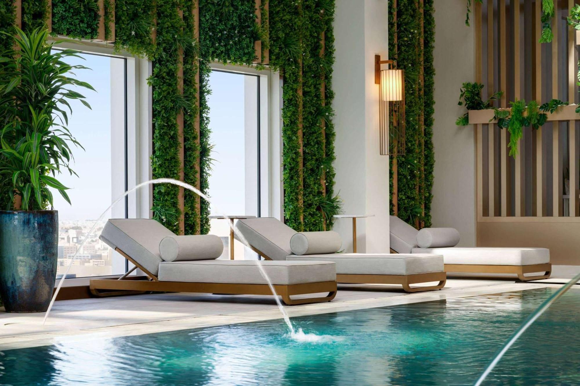 Ramada By Wyndham Riyadh King Fahd Road Eksteriør bilde The pool at the 1017 Oliver
